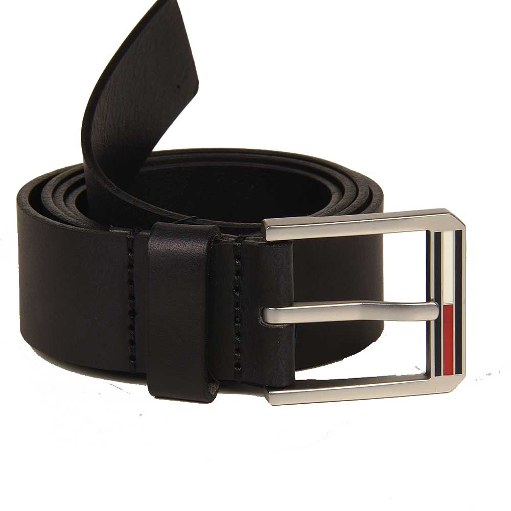 Essential Leather Belt in Black