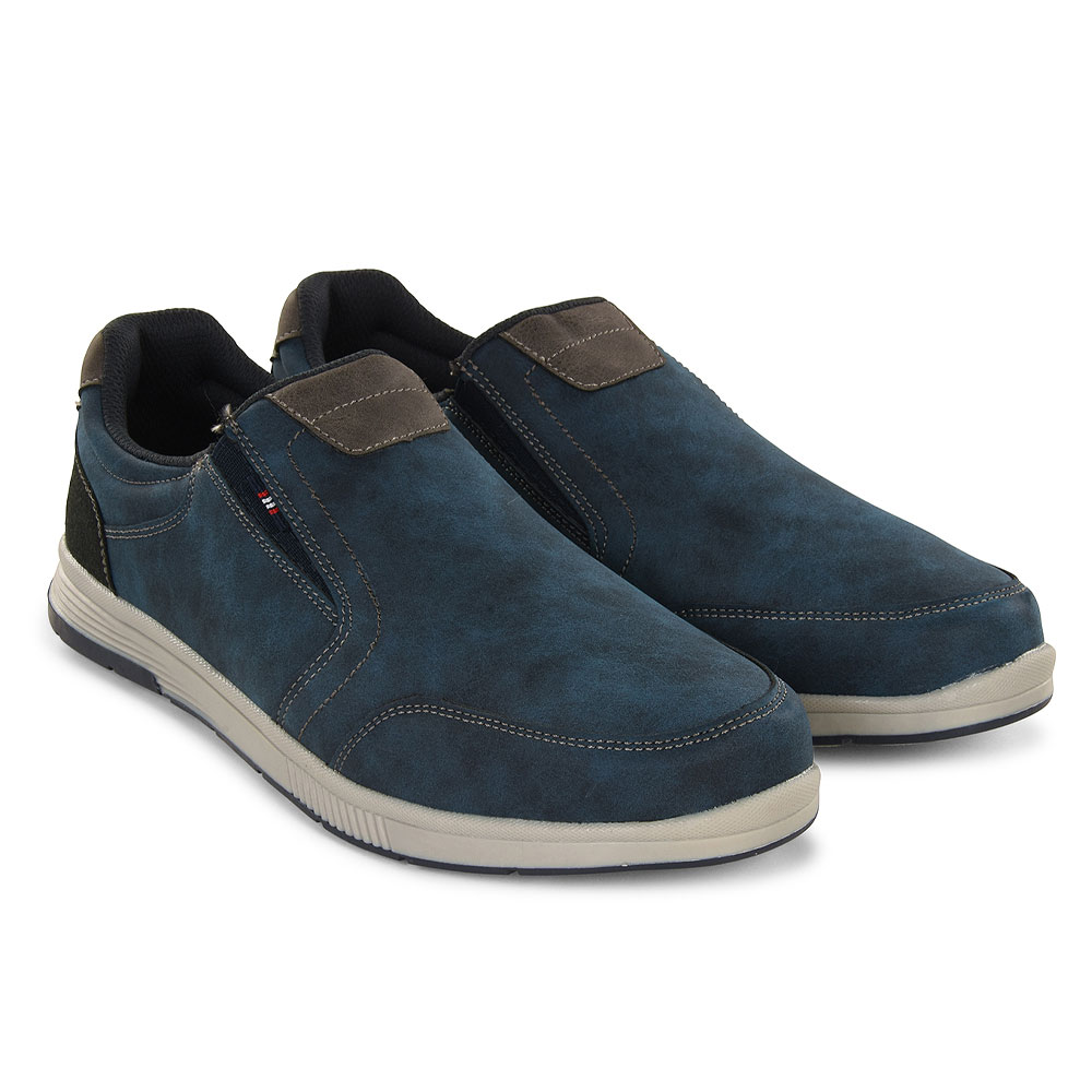 Campbell Slip on Shoe in Navy