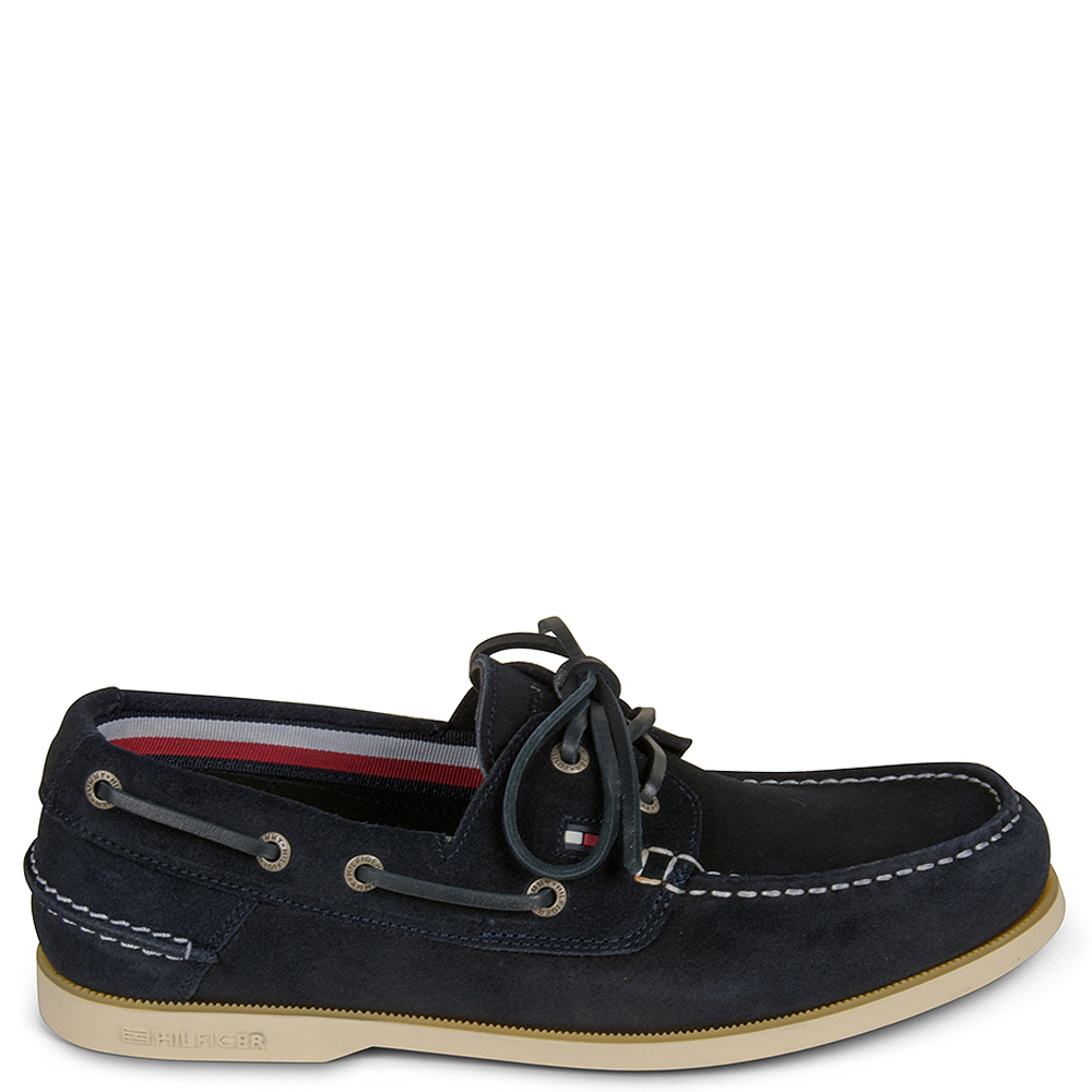 Classic Boat Shoe in Navy